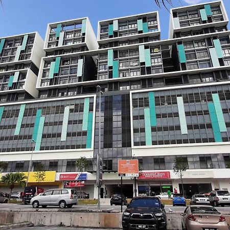 Cozystay @ Core Soho Suite Klia Сепанг Екстериор снимка